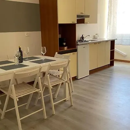 Tramway 3-trieste Center Apartman