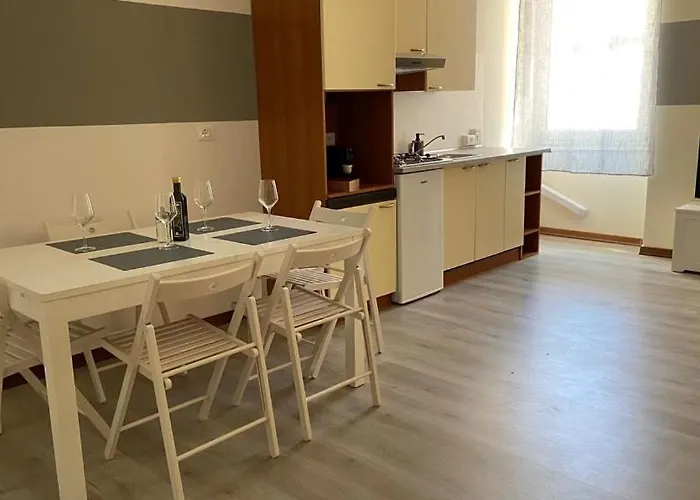 Tramway 3-trieste Center Apartmán